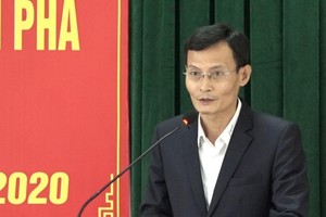 Ông Lương Ngọc Thế, nguyên Phó Chủ tịch UBND phường Cẩm Thuỷ, bị khai trừ Đảng vì tội đánh bạc. (Ảnh: Thanh Niên)