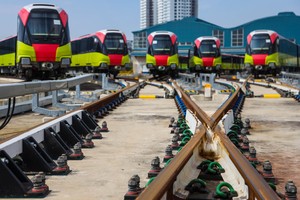 Các đoàn tàu thuộc Dự án đường sắt đô thị Nhổn - ga Hà Nội.