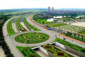 Nút giao thông khác mức Đường vành đai 3 - Đại lộ Thăng Long giảm ùn tắc giao thông rõ nét tại khu vực giao cắt giữa đường Vành đai 3 với điểm đầu Đại lộ Thăng Long, đường Trần Duy Hưng (phường Trung Hòa, Cầu Giấy, Hà Nội).