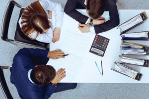 Quản trị công ty: Vẫn chuyện con gà, quả trứng