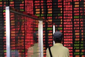 Hai chỉ số Shanghai Composite và Shenzhen Component của Trung Quốc đều ngập sắc đỏ trong phiên giao dịch 28/11. Ảnh: AFP.