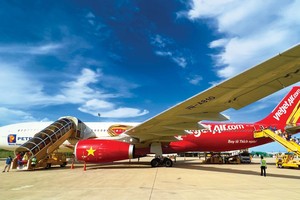 Các hãng hàng không đang tăng cường chuyến bay cả trong và ngoài nước.