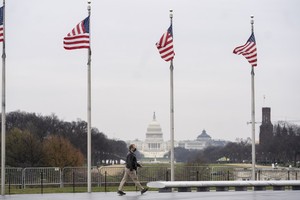 Mỹ: Dấu hiệu suy thoái gia tăng