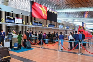 Hàng không là một trong những ngành hưởng lợi trực tiếp từ việc Trung Quốc mở cửa.