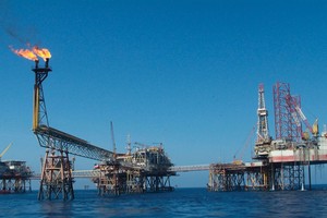 Hạ dự báo giá dầu