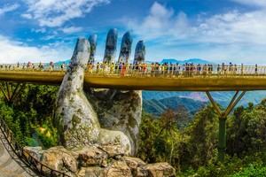 Với nhiều danh lam, thắng cảnh và kỳ quan mới, Việt Nam đang nhận được sự quan tâm lớn của du khách quốc tế.