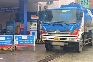 Nhóm doanh nghiệp kiến nghị chiết khấu cố định cho khâu bán lẻ khoảng 5%-6% trên giá bán lẻ tùy theo thời điểm.