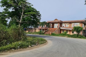 Một số dự án ven bờ biển Mỹ Khê (Quảng Ngãi) bị bỏ hoang. Ảnh minh họa.