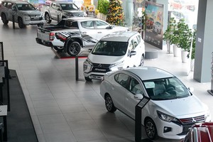 Nguyên nhân khiến giá bán xe tại Việt Nam ở mức cao do thuế và phí cao.