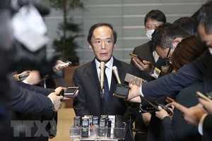 Tân Thống đốc Ngân hàng Trung ương Nhật Bản Kazuo Ueda phát biểu với báo giới tại Tokyo ngày 10/4/2023. (Ảnh: Kyodo/TTXVN)