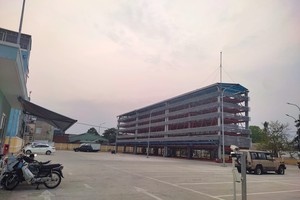 Bãi đỗ xe thông minh tại số 166 Hải Phòng (giai đoạn 1) (gần đường Lê Duẩn) có 173 vị trí đỗ xe, ngoài ra còn 100 điểm đỗ tại khuôn viên.