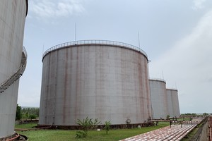 Hệ thống bồn chứa xăng dầu tại Tổng kho xăng dầu Soài Rạp- Hiệp Phước của NSH Petro.