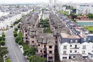 Nhiều chủ nhà chấp nhận giảm giá sâu nhưng vẫn không có giao dịch.