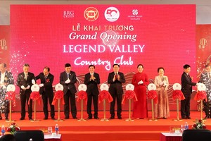 Lễ cắt băng khánh thành Khu phức hợp Thể thao Legend Valley Country Club tại xã Tượng Lĩnh, huyện Kim Bảng, tỉnh Hà Nam.