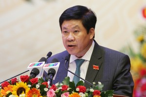 Ông Ngô Hoàng Nam, Chủ tịch UBND thành phố Quy Nhơn, tỉnh Bình Định bị kỷ luật hình thức khiển trách.