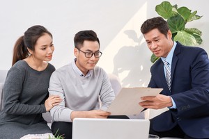 Tầng lớp trung lưu tại Việt Nam ngày càng gia tăng, đòi hỏi về dịch vụ tư vấn tài chính cá nhân, quản lý tài sản ngày một lớn.