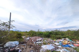 Hiện trạng một góc tiếp giáp tại đường Hoàng Minh Thảo của Dự án New Đà Nẵng city vào ngày 31/7/2023.