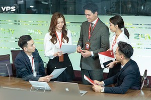 Tháng 8 - Sóng nào đang chờ nhà đầu tư?