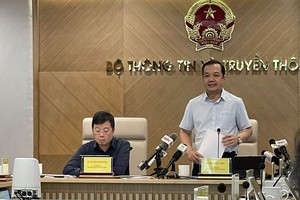 Thứ trưởng Phạm Đức Long thông tin về mạng 2G.