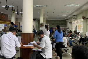 TP.HCM cho hay, có nhiều công chức phường, xã nghỉ việc vì quá tải.