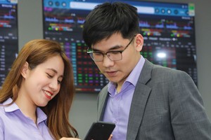 Nhà đầu tư có tâm lý lạc quan hơn, dù thị trường bất động sản vẫn đối mặt với nhiều khó khăn.