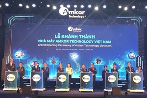 Lễ khánh thành Nhà máy Amkor Technology Việt Nam.