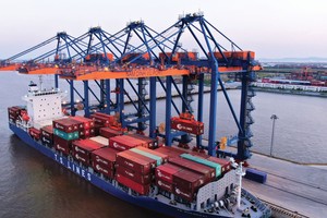 Lĩnh vực logistics, trong đó có cảng và vận tải biển đang có dấu hiệu hồi phục.