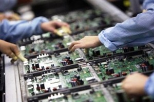 Xuất khẩu máy tính, linh kiện đã trở lại đường đua tăng trưởng sau 9 tháng tăng trưởng âm.