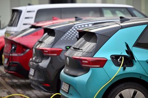 Xe điện Trung Quốc “ngậm đắng” khi thuế quan châu Âu có hiệu lực