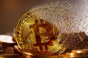 Bitcoin lao dốc, giới phân tích bi quan về triển vọng thị trường trong tháng 9