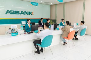 Nhân dịp sinh nhật lần thứ 32, ABBANK tặng miễn phí 320 tài khoản số đẹp mỗi thứ 6 hàng tuần, đồng thời tặng thêm 0,2% lãi suất cho khách hàng gửi tiết kiệm tại quầy từ nay đến 30/6/2025.