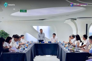 Ông Hồ Kỳ Minh, Phó Chủ tịch Thường trực UBND thành phố Đà Nẵng bày tỏ sự ủng hộ với Mạng VBSN và các nỗ lực mà Công ty 1Matrix, VBA đang thực hiện.