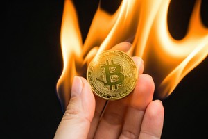 Bitcoin quay trở lại mốc 80.000 USD sau chuỗi ngày "ngụp lặn" kéo dài