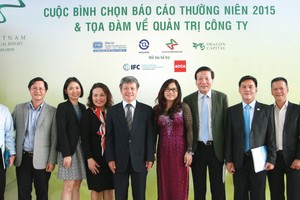 Khích lệ các DN minh bạch và quản trị hiệu quả, năm 2015, Ban Tổ chức ARA tổ chức Diễn đàn chia sẻ thông tin và hỗ trợ DN làm tốt công tác này