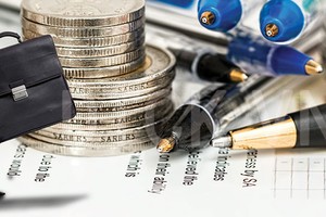 Kiện tụng là nghề của… luật sư