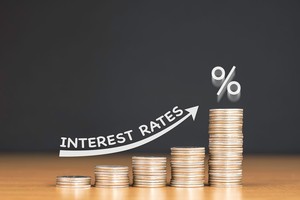 Lãi suất có thể tăng trong năm 2019 để bảo vệ giá trị tiền đồng trước lộ trình thắt chặt tiền tệ của Fed