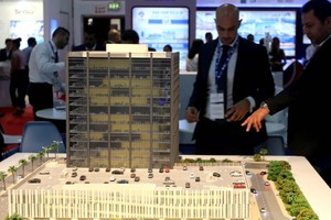 Địa ốc 7 ngày: Nhiều điểm nóng