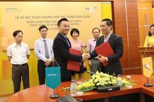 Lễ ký kết giữa PVcomBank và Viettel Post