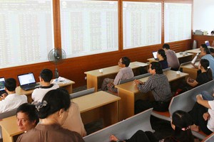 Sức bật của cổ phiếu ngành chứng khoán