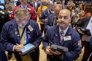 Giới đầu tư phố Wall đang "sống trong sợ hãi" - Ảnh: Reuters