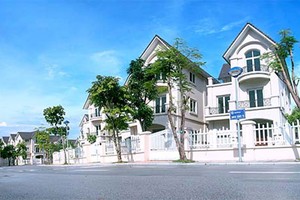 Sở hữu biệt thự Anh Đào Vinhomes Riverside khách hàng sẽ được tặng ngay xe sang Mercedes