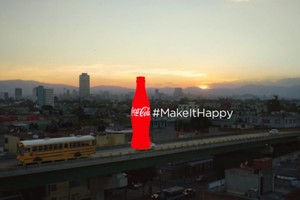 Bị chơi xỏ, Coca-Cola buộc phải hủy chiến dịch quảng cáo trên Twitter