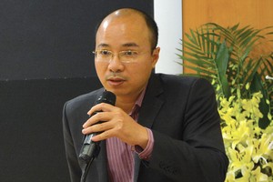 Ông Hoàng Mạnh Huy