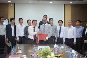 Lễ ký kết giữa FECON và Quỹ đầu tư Vault Investment