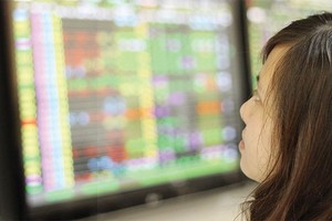 Lực kéo sắc xanh cho thị trường