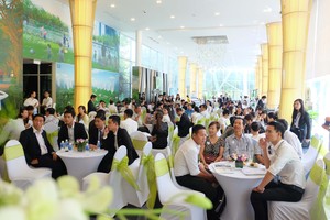 Lễ mở bán Block C khu Ruby Celadon City thu hút hàng trăm khách hàng tham gia