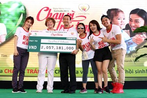 Chương trình “Chạy vì trái tim” năm 2015 được nhiều cá nhân, đơn vị tài trợ đóng góp hơn 2 tỷ đồng, giúp 95 trẻ em bệnh tim bẩm sinh có hoàn cảnh khó khăn
