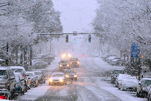 Mùa Đông lạnh giúp giá dầu thô tăng mạnh qua đó tác động tích cực lên thị trường chứng khoán toàn cầu (Ảnh minh họa: internet) 