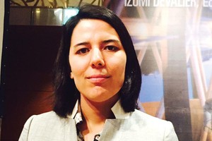 Bà Izumi Devalier, chuyên gia kinh tế phụ trách thị trường Việt Nam của Khối Nghiên cứu kinh tế Ngân hàng HSBC