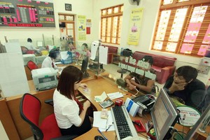  Giải mã cơn sóng ngầm tăng lãi suất 